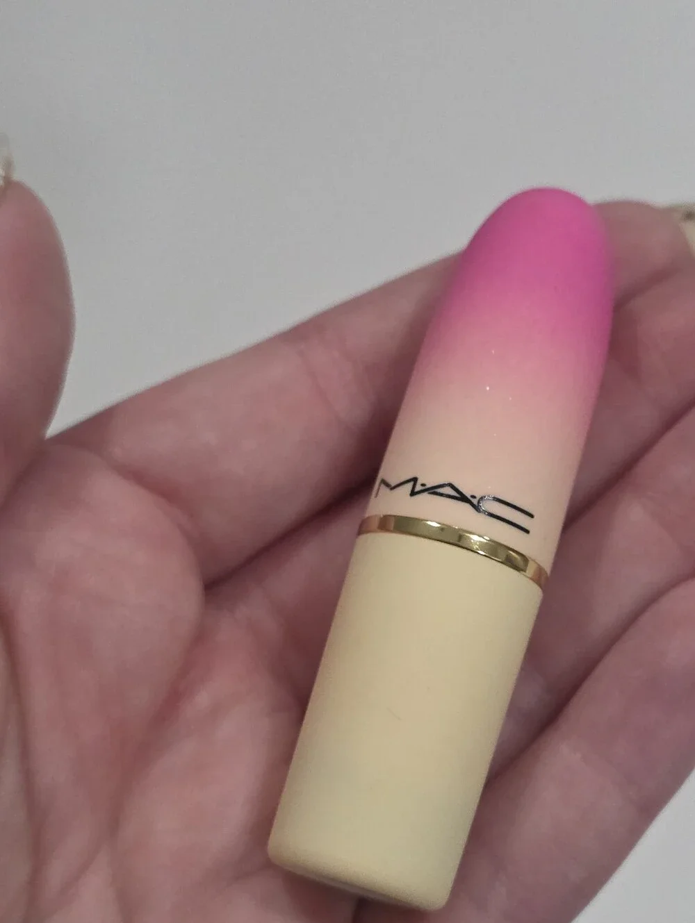 MAC Lunsr New Year Pure Happiness Lipstick Limited Edition